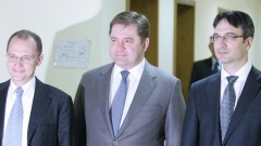 Министърът на икономиката и енергетиката Трайчо Трайков (д) се срещна на 19 февруари с министъра на енергетиката на Русия Сергей Шматко (с) по повод избора на стратегически инвеститор за проекта АЕЦ 